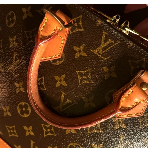 Louis Vuitton Alma Handbag ❤️✨⚜️ Authentic - EUC - Picture 12 of 14